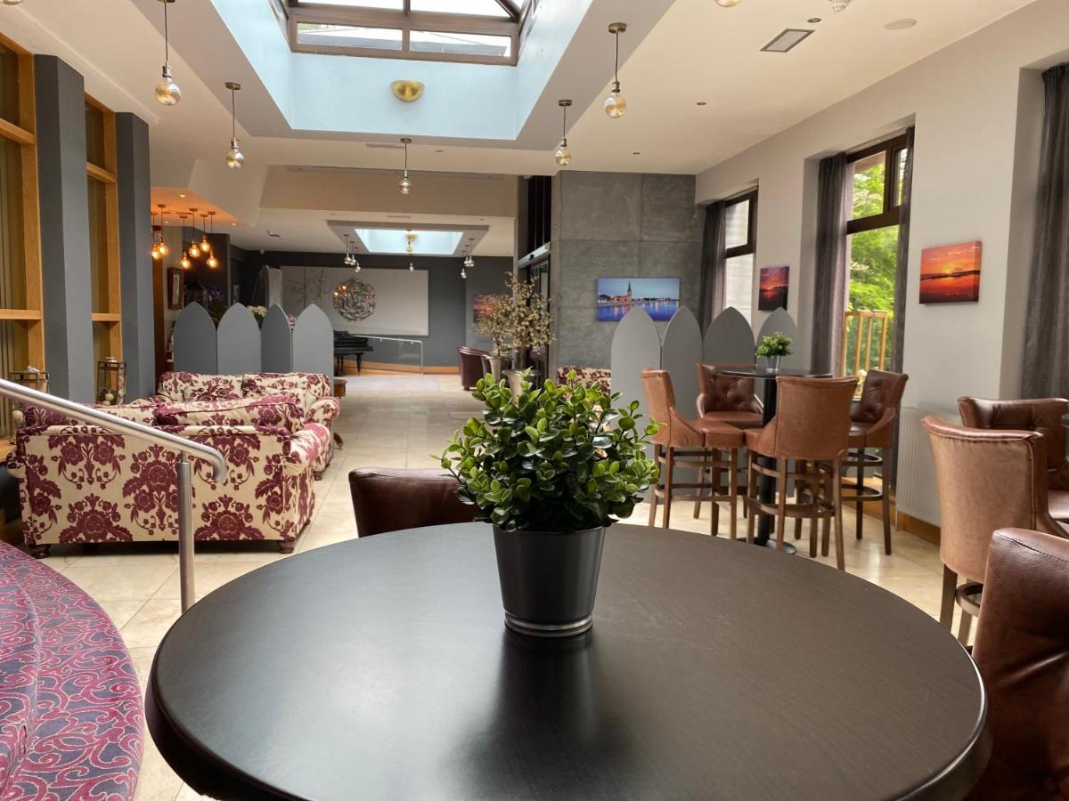 Twin Trees Hotel & Leisure Club Ballina  Buitenkant foto